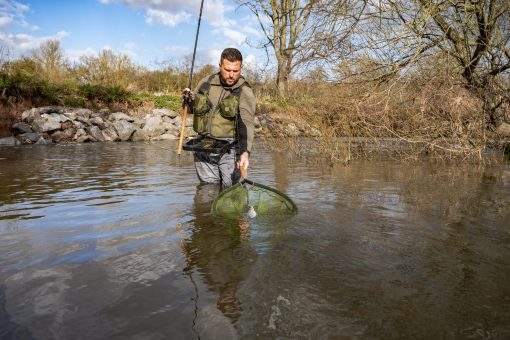 Korum Glide Wading Net - Latex 26" - Image 6