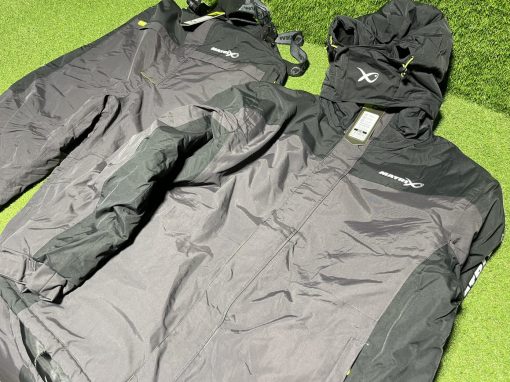 1x Matrix Winter Suit XL (NEW DISCONTINUED STOCK) - PRE LOVED