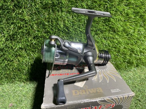 1x Daiwa Samurai 2550 In Box - PRE LOVED - Image 2