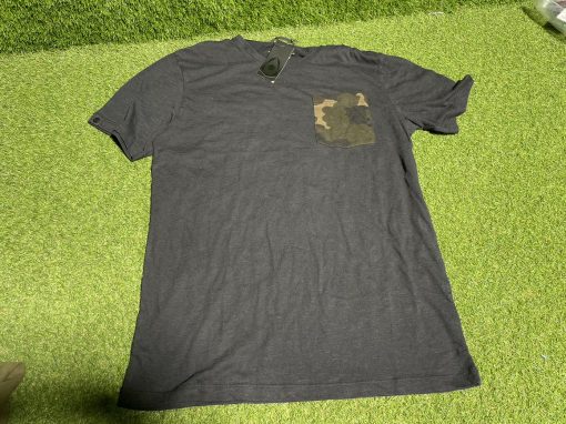 1x Korda Limted Edition Kamo Pocket T-Shirt S - PRE LOVED - Image 4