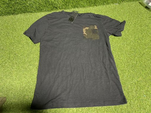 1x Korda Limted Edition Kamo Pocket T-Shirt L - PRE LOVED - Image 4