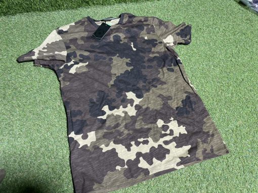 1x Korda Light Kamo T Shirt S - PRE LOVED - Image 3