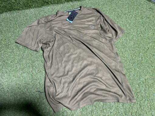 1x Korda Limited Edition Kamo Pro T Shirt XL - PRE LOVED