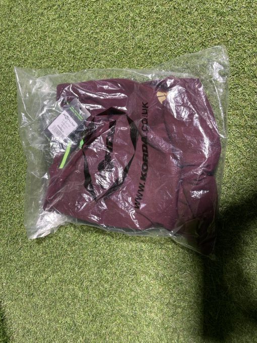 1x Korda Burgundy T Shirt  S - PRE LOVED - Image 5