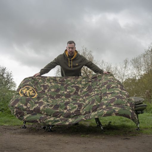 Wychwood Epic Tactical Thermal Bedchair Cover - Image 3