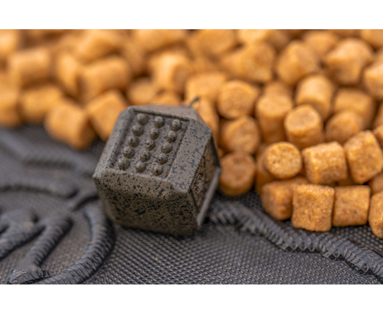 Preston Bullet Cube - Image 3
