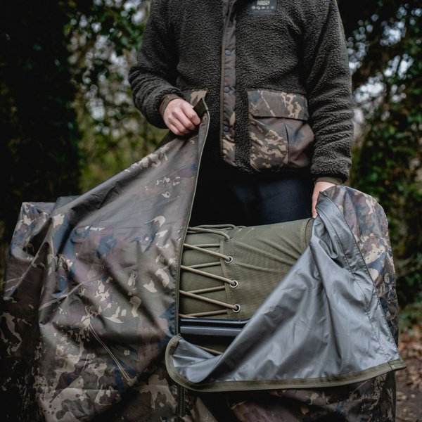 Nash Subterfuge Waterproof Bedchair Bag - Image 7
