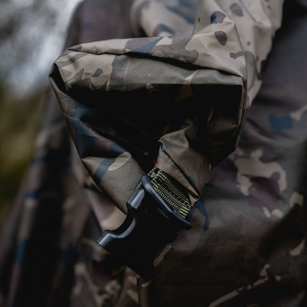 Nash Subterfuge Waterproof Bedchair Bag - Image 9