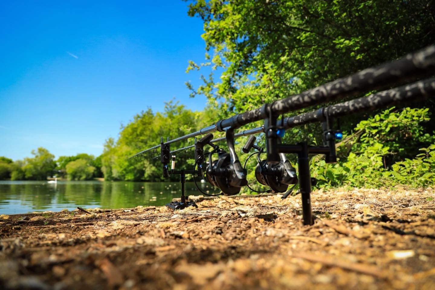 Sonik Xtractor+ Dark Camo Carp Rod - Image 8