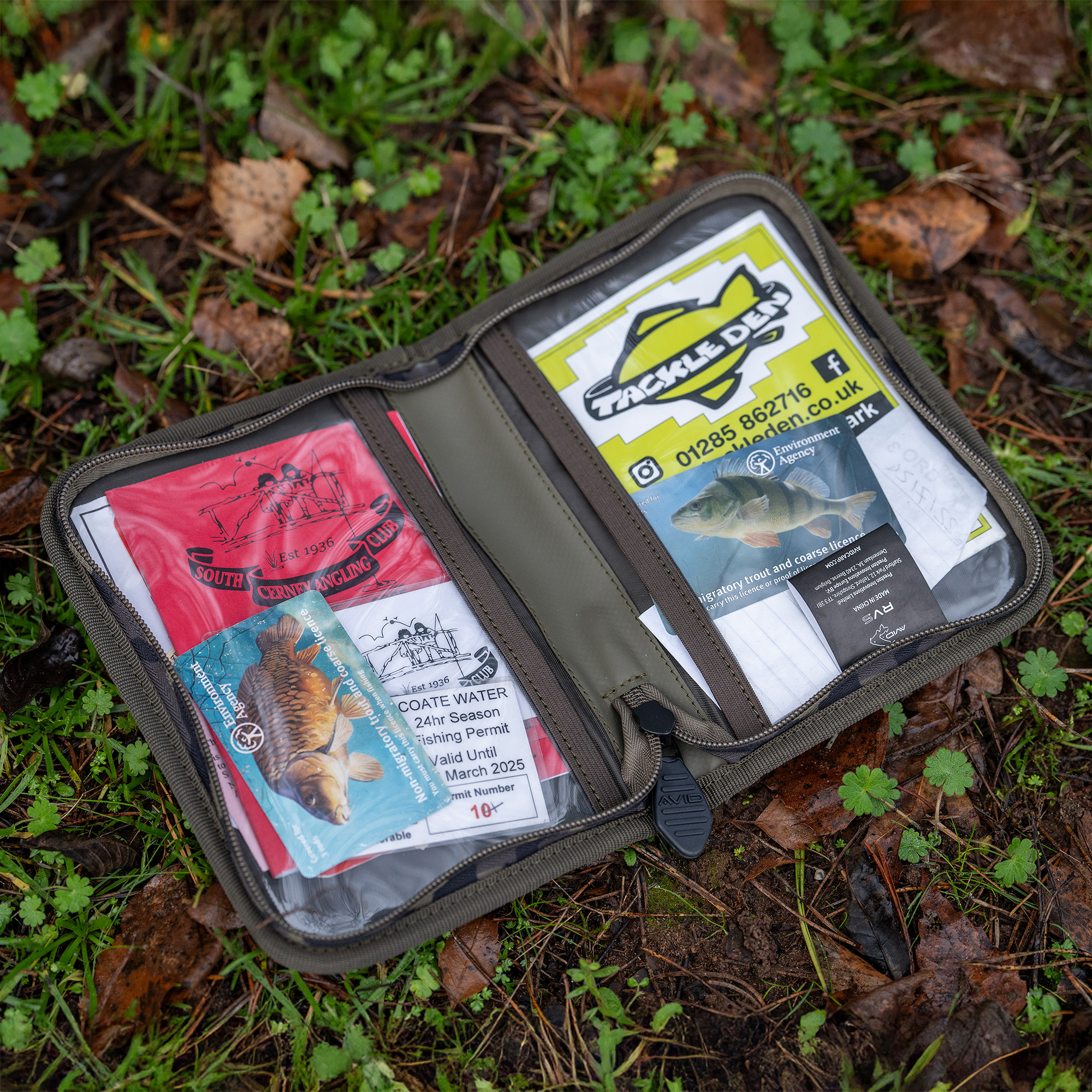 Avid RVS Licence Wallet - Image 3