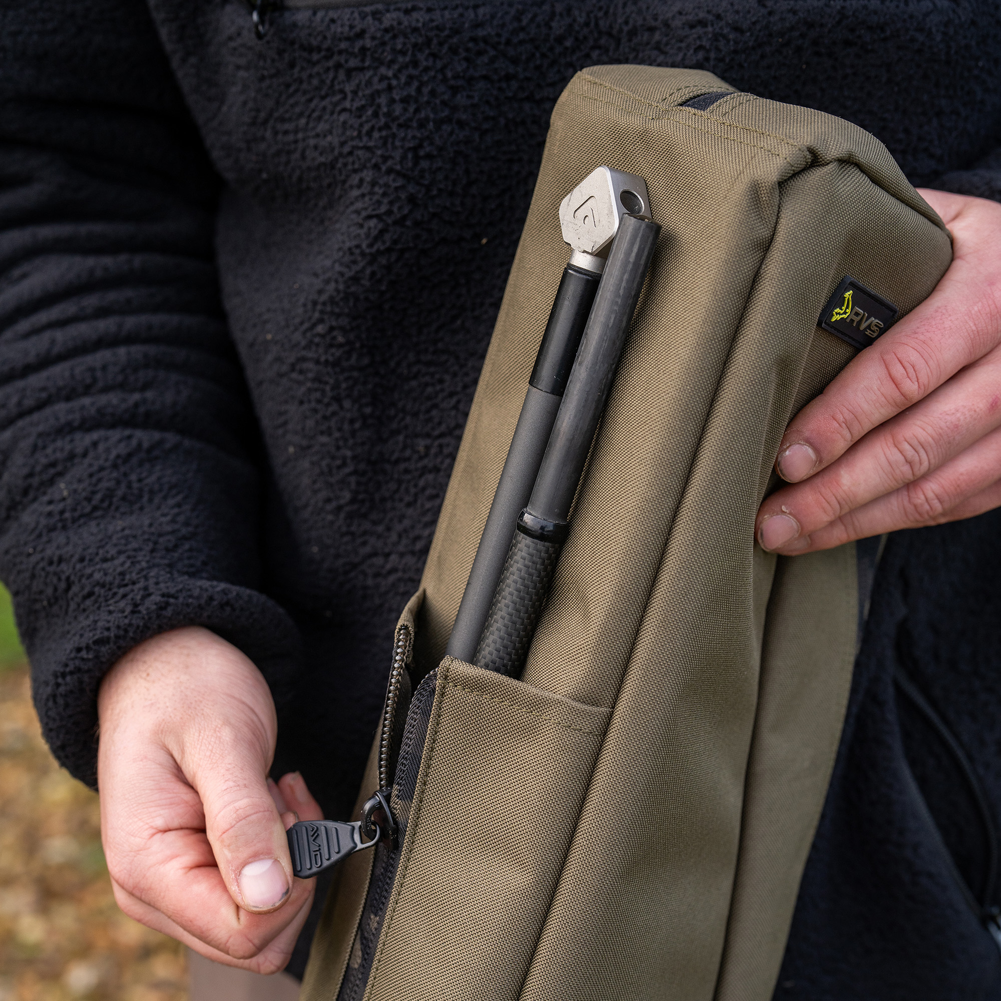 Avid RVS 10ft Retractable Rod Bag - Image 8