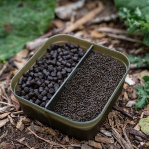 Alternative view of Korum Divided Bait Tub