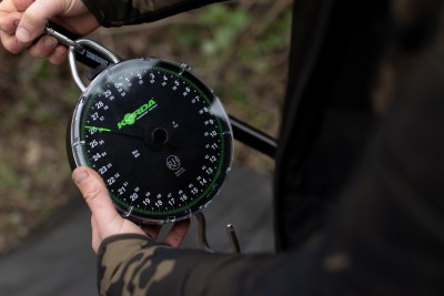 Korda Dial Scale Dual Rev 60lb 1oz Fishing Scales - Image 4