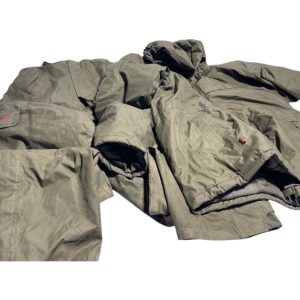 1x Trakker 2 Piece Winter Suit XL - S102 - PRE LOVED
