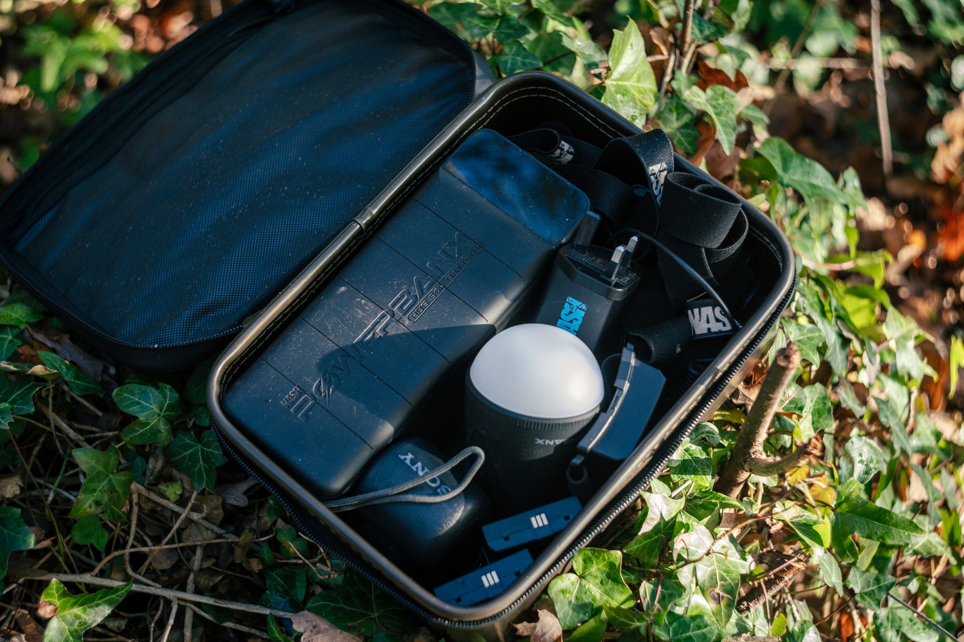 Nash Subterfuge Waterbox Pouch - Image 15