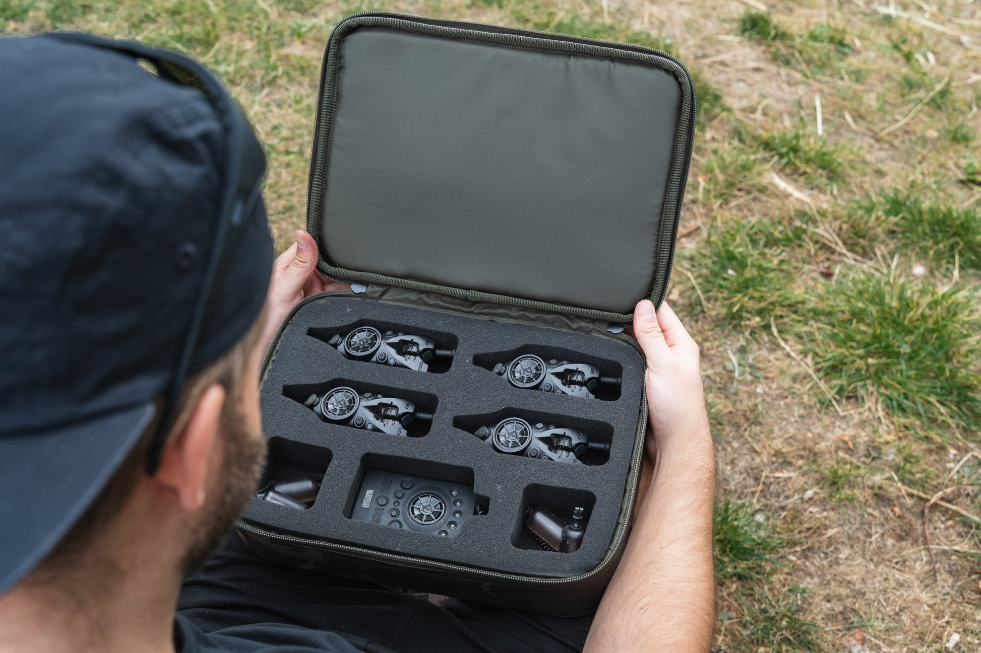 Nash Subterfuge Siren Night Glo Swing Arm Storage Case - Image 4
