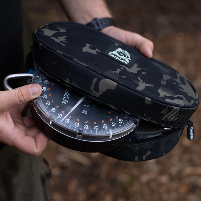 Carp Life 60lb Carp Scales & Dial Scale Pouch - Image 2