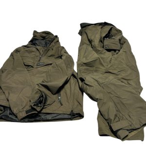1x Avid Smock and Salopettes M - U177 - PRE LOVED