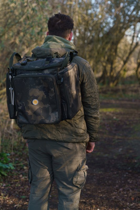 Solar Worldwide 30L Rucksack - Image 17