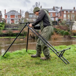 Alternative view of Korum Deluxe River Tripod 3 Rod Wide