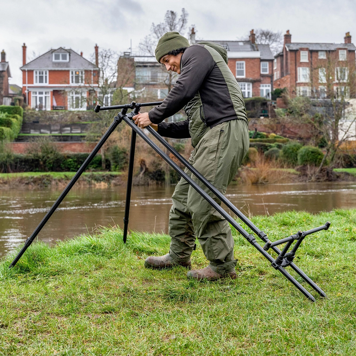 Korum Deluxe River Tripod 3 Rod Wide - Image 2