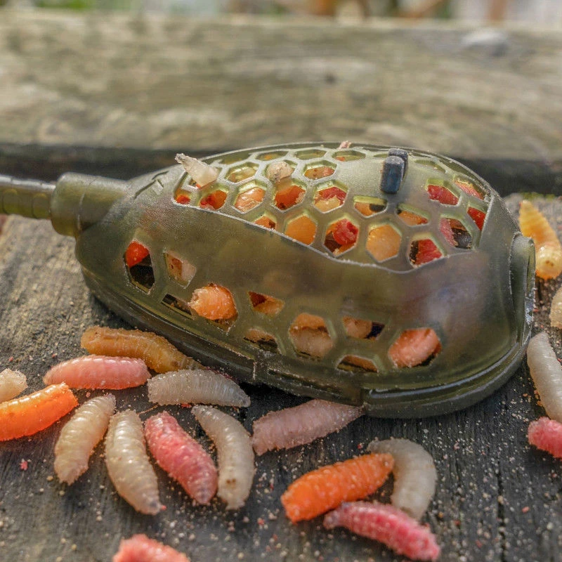 Korum Camo Grub Feeder - Image 3