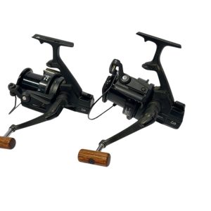 2x Daiwa Tournament 5000t Black Edition - G8 - PRE LOVED