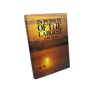 Alternative view of 1x Terry Hearn In Pusuit of the Largest Book - F20 - PRE LOVED