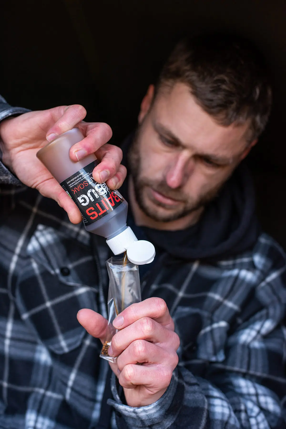 DNA Baits The Bug Liquid Bait Soak 250ml - Image 3