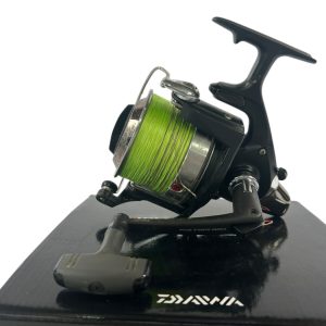 Alternative view of 1x Daiwa Emblem Spod Reel with Upgraded Line Clip in box - PRE LOVED