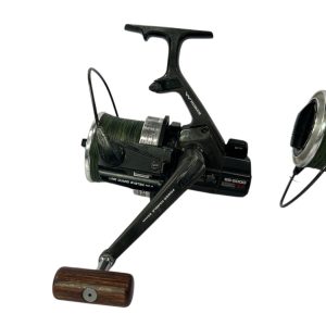 3x Daiwa Tournament Whisker SS5000 - J8 - PRE LOVED - Image 4
