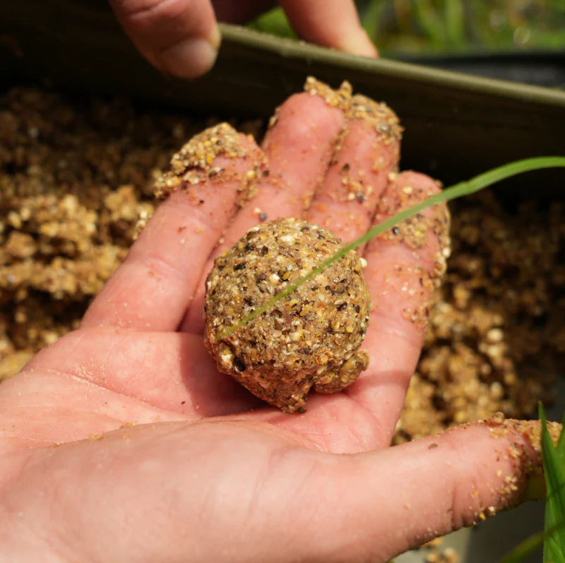 OMC FC iScream Groundbait - Image 4