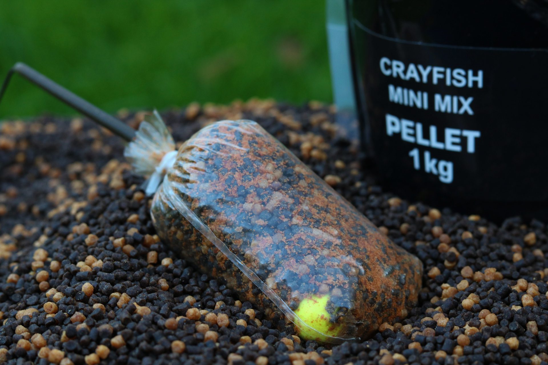 DNA Baits CRAYFISH MINI MIX Pellet 1kg - Image 5