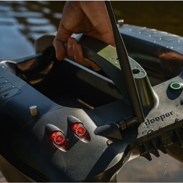 Deeper Quest Bait boat with Downscan Undervision - Image 3