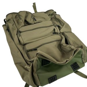 1x Carper Rucksack - S115 - PRE LOVED