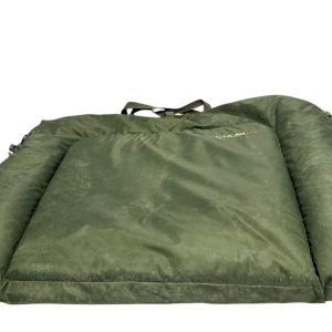 1x Chub Beanie Un hooking Mat - U111 - PRE LOVED - Image 2