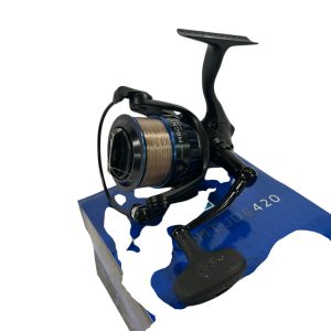 1x Preston Magnitude 420 Feeder Reel with Spare Spools in Box  - H12 - PRE LOVED - Image 4