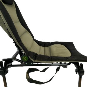1x Korum Feeder Chair With Small Tray And Butt Rest Arm - OLD MODEL - RED319 - PRE LOVED