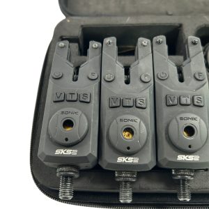 3x Sonik SKS2 Alarms with Receiver and Bivvy Light in Case - F7 - PRE LOVED - Image 3