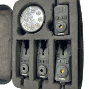 3x Sonik SKS2 Alarms with Receiver and Bivvy Light in Case - F7 - PRE LOVED - Image 5