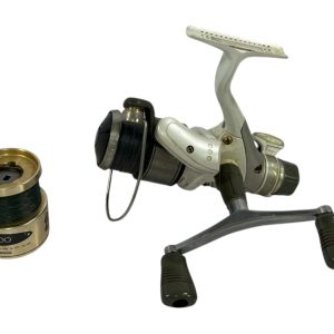 Alternative view of 1x Shimano Stradic 3000M Japan with Spool - C6 - PRE LOVED