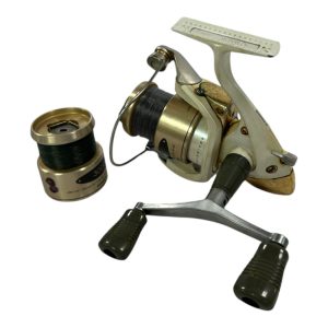 Alternative view of 1x Shimano Stradic 3000FG Japan with Spool - A14 - PRE LOVED