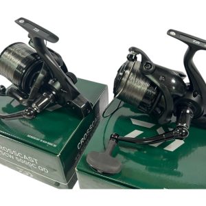 Alternative view of 2x Daiwa Crosscast 20 35 SCW 5000C QD in Boxes - PRE LOVED