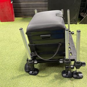 Alternative view of 1x Preston Onbox Seat Box - REDB32 - PRE LOVED