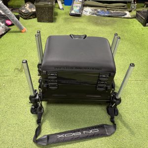 1x Preston Onbox Seat Box - REDB32 - PRE LOVED - Image 3