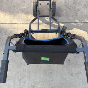 1x Preston 4 Wheel Shuttle (NEW MODEL) - YELZ34 - PRE LOVED - Image 4