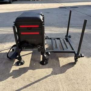 Alternative view of 1x Daiwa D80SB Seatbox - WHIZ38 - PRE LOVED