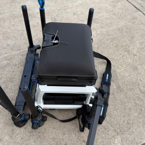 1x Preston Absolute 5GStation Satbox White with Feeder Arm and Side Support Arm - WHIY28 - PRE LOVED - Image 4