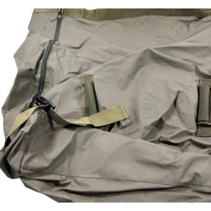 1x Trakker Down Pour Bedchair Cover - S114 - PRE LOVED - Image 3