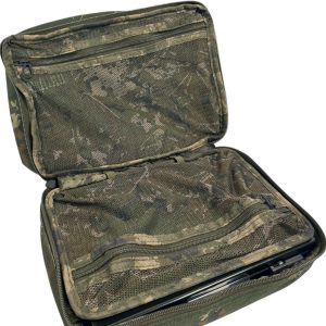 1x Nash Subterfuge Tackle Pouch with Tackle Box - S153 - PRE LOVED - Image 2